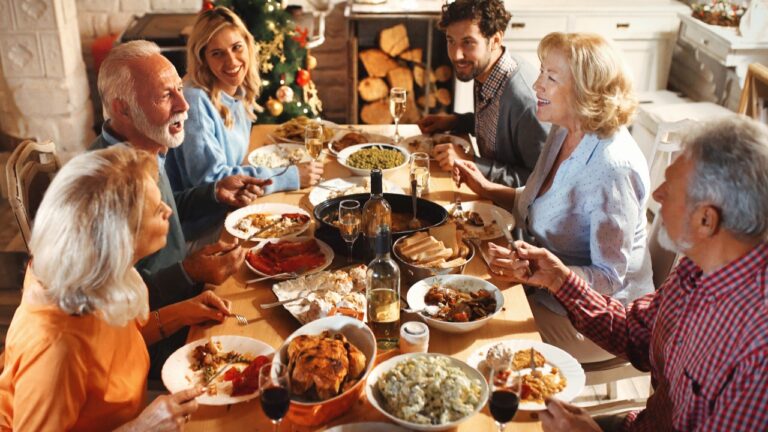 10 Funny Compliments You’ll Only Hear at a Southern Get-Together