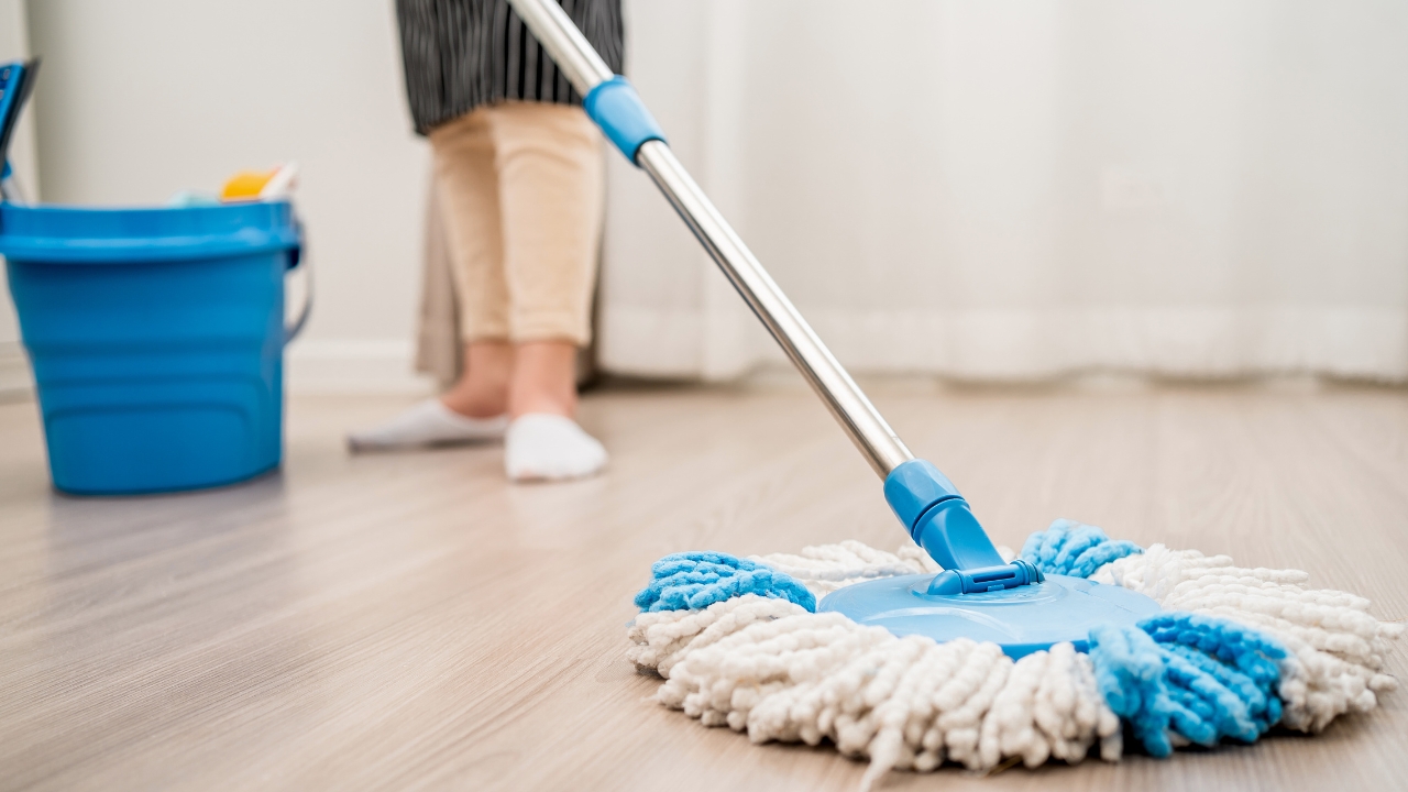 10 Smart Ways You Should Be Using Castile Soap 8 moping