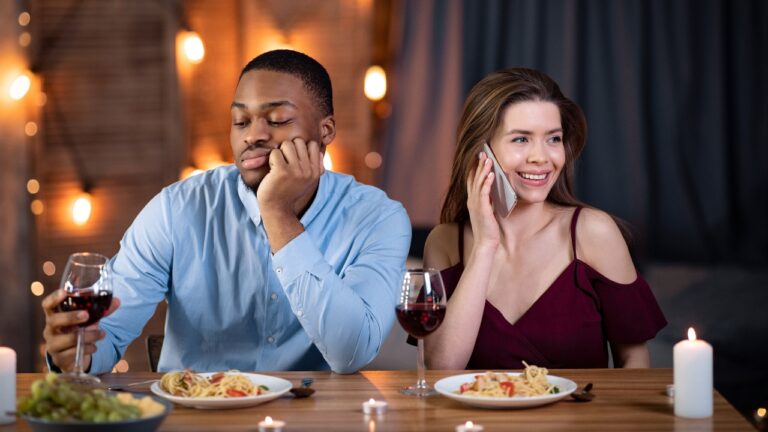 10 Places It’s Extremely Rude to Talk On the Phone