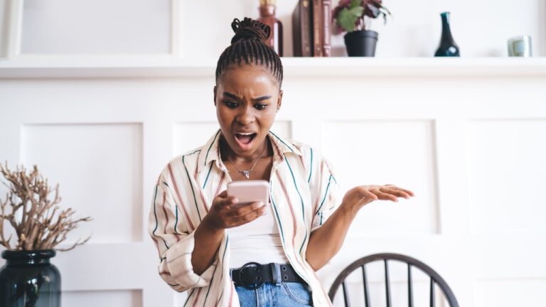 Woman Says She Found Out Through Social Media That All Her Friends Went to a Wedding Without Her