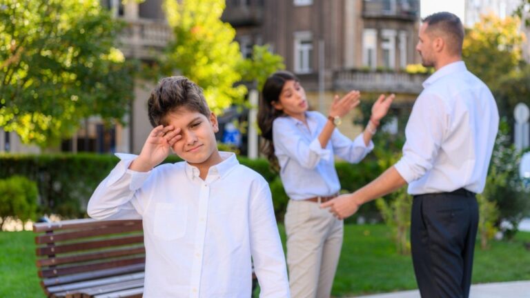 Man Says His Ex-Wife Opened Credit Cards in His Name — Then Threatened To Block Him From Seeing Their Son if He Reported Her