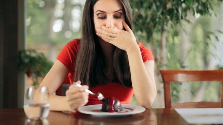 Woman says she canceled her wedding after her future mother-in-law tried to poison her — and the final update revealed the man she was about to marry turned out to be even worse than his mother