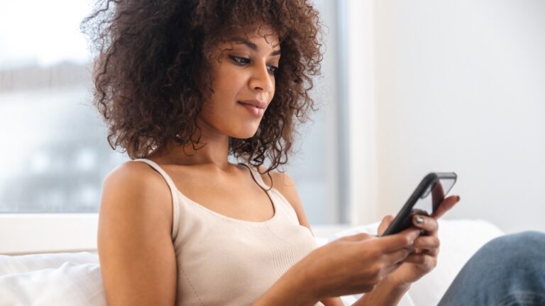 Worker says a coworker’s TikToks accused her of being lazy, hinted at her name, and threatened to slash her tires — and the workplace fallout was over in four days