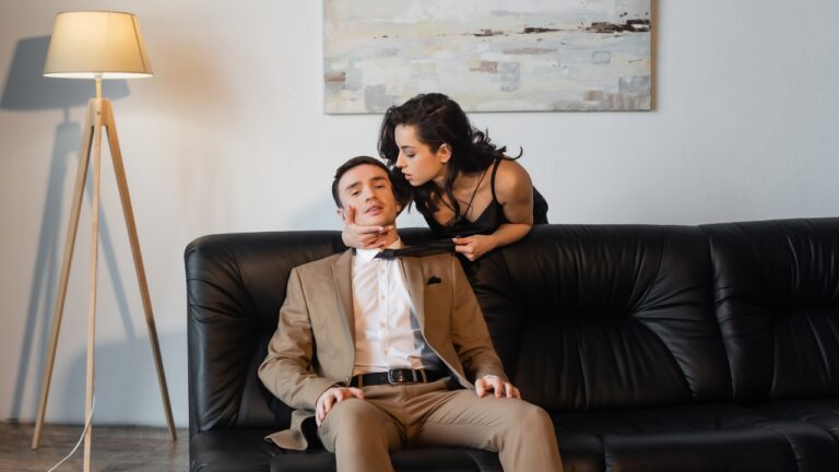 Woman says her 18-year-old sister kept trying to seduce her boyfriend right in front of her — and the whole thing only ended after she finally threatened to throw her out