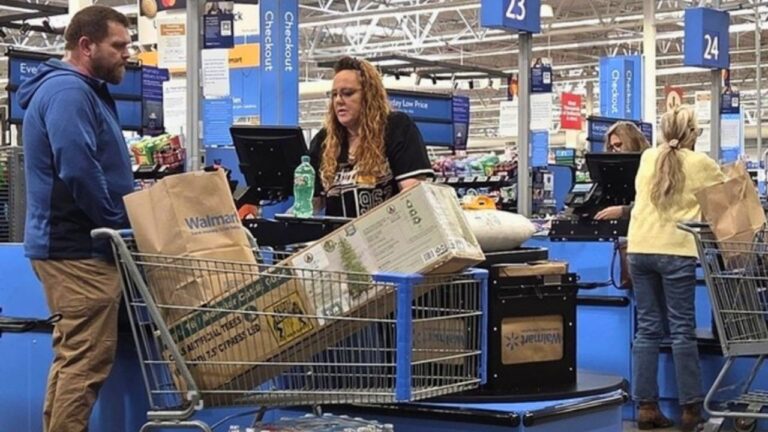 Customer Got Fired From Walmart Without Ever Working There — Then the Five-Year Update Got Even Funnier