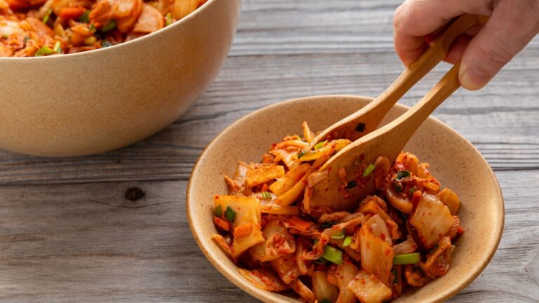 Office Fridge Drama Starts With Kimchi — Then Turns Into a Full Workplace Meltdown