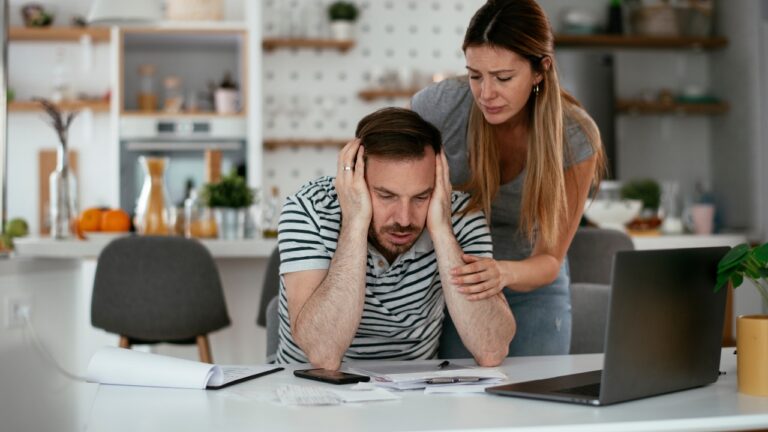 Husband Admits He’s Broke After Moving In Fast — Then His Wife Finds Out the Money Problems Run Deeper