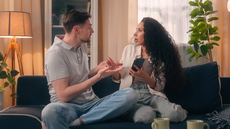 Woman Says Her Boyfriend Spent Christmas Eve With His Ex and Lied About It — Then Family Photos Exposed the Whole Thing