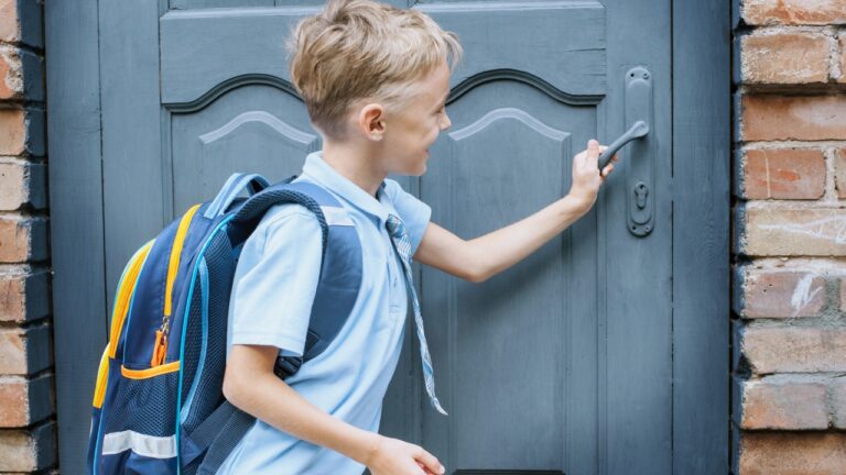 Neighbor’s Little Kid Kept Walking Into the House — Then the Parents Said the Property Should Have Been Theirs