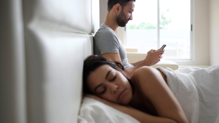 Woman Says Her Boyfriend Hid Communication With His Ex Five Years Later — Then She Started Questioning the Whole Relationship