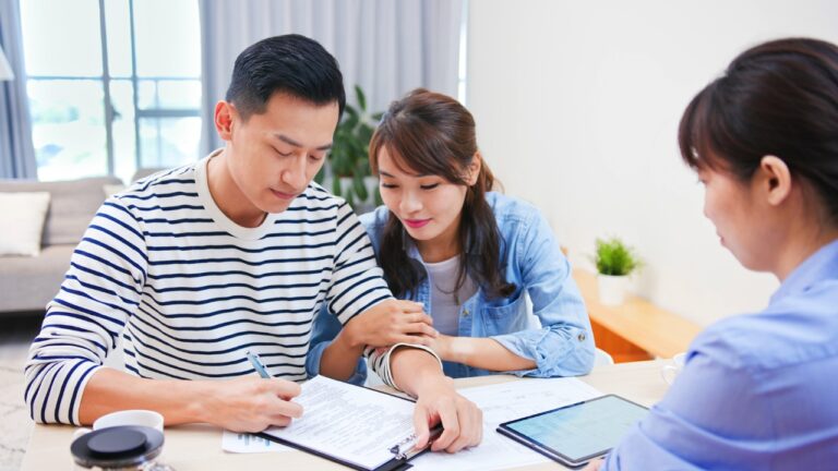 Man Refuses to Put Pregnant Girlfriend on House Deed — Then Her $90,000 Secret Changes Everything