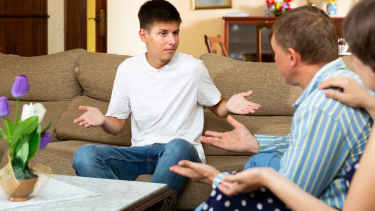 Parents Told Him He Could “Take Them to the Cleaners” — Then the Family Money Fight Got Serious