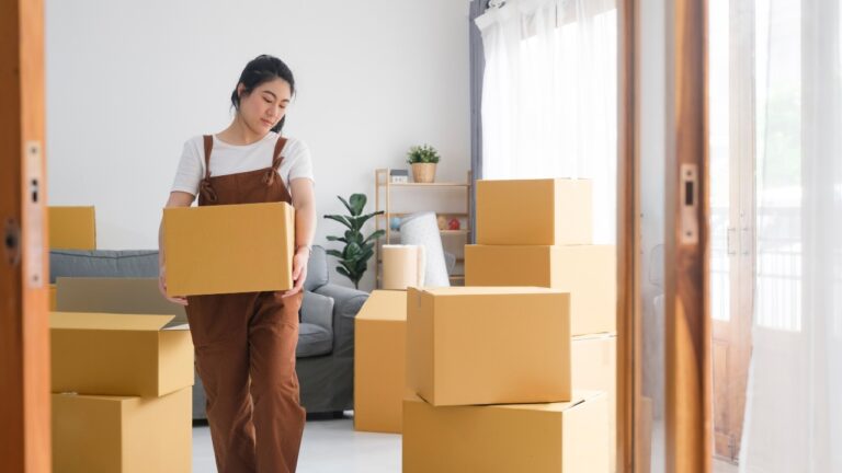 Friend Broke Into the House and Moved Her Stuff In — Then the Owner Realized This Wasn’t a Misunderstanding