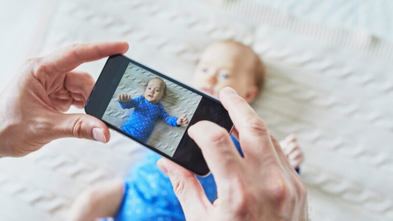 Mother-in-Law Posted the Baby Online Without Permission — Then the Parents Cut Off Photo Access